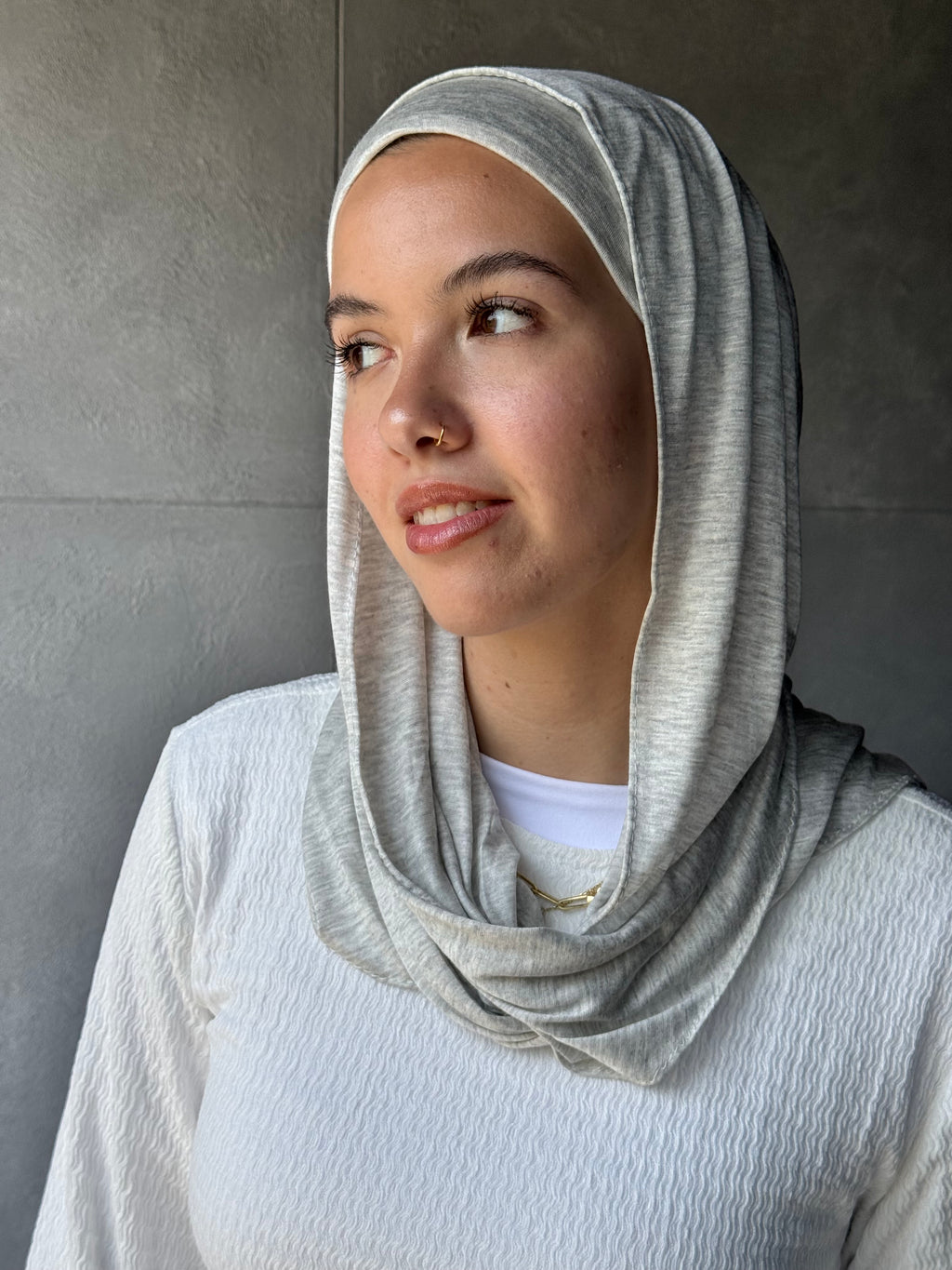 Edgy mini Scarf in Light Gray