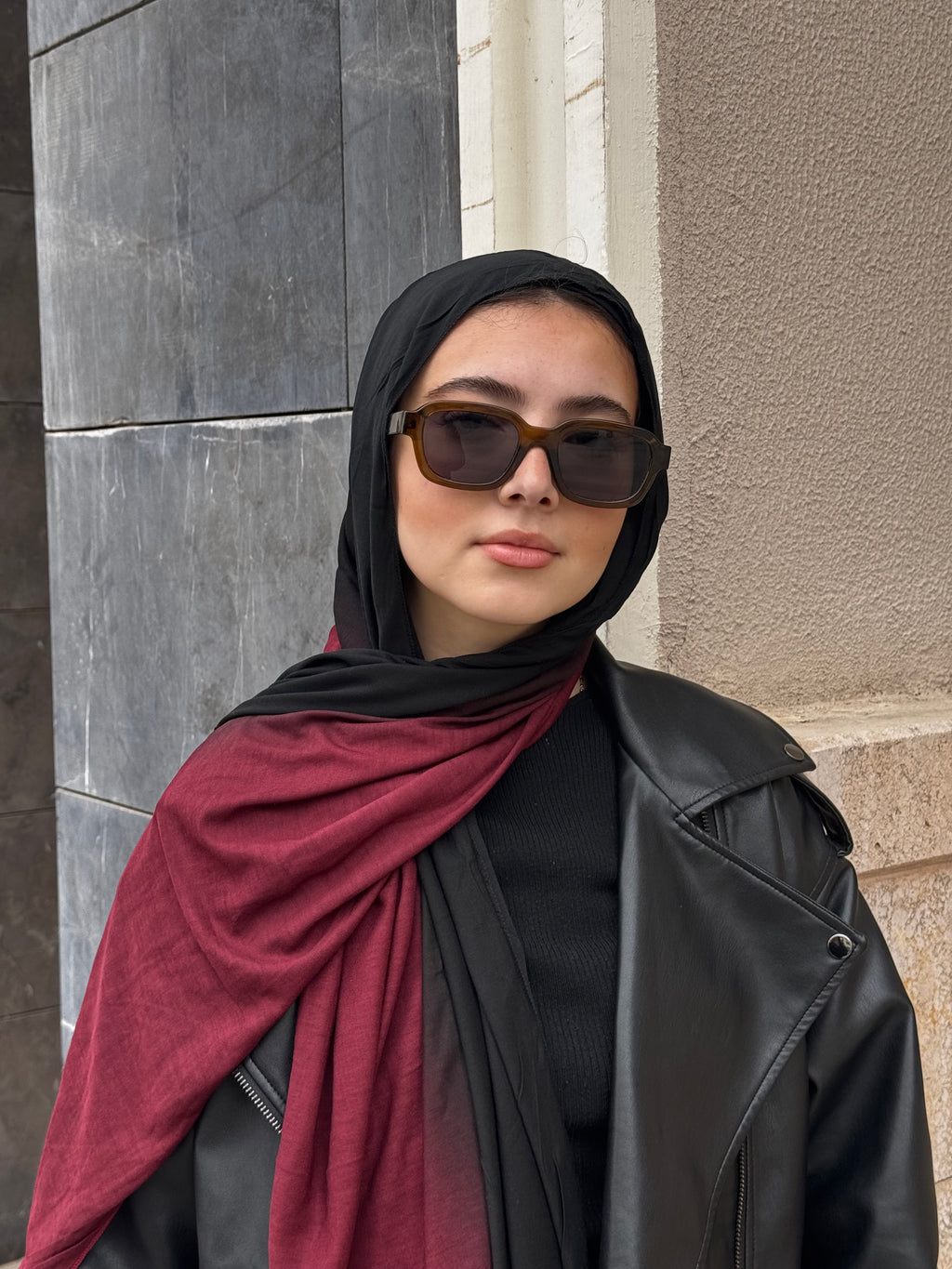 Gradient Kuwaiti In Black x Maroon "GK-27"