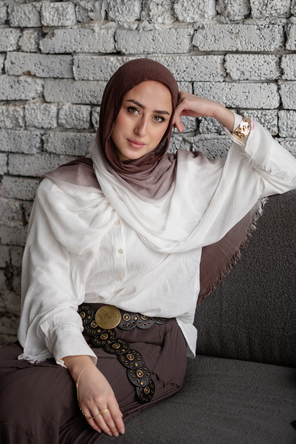 Linen Double Tone In Chocolate x Off-White