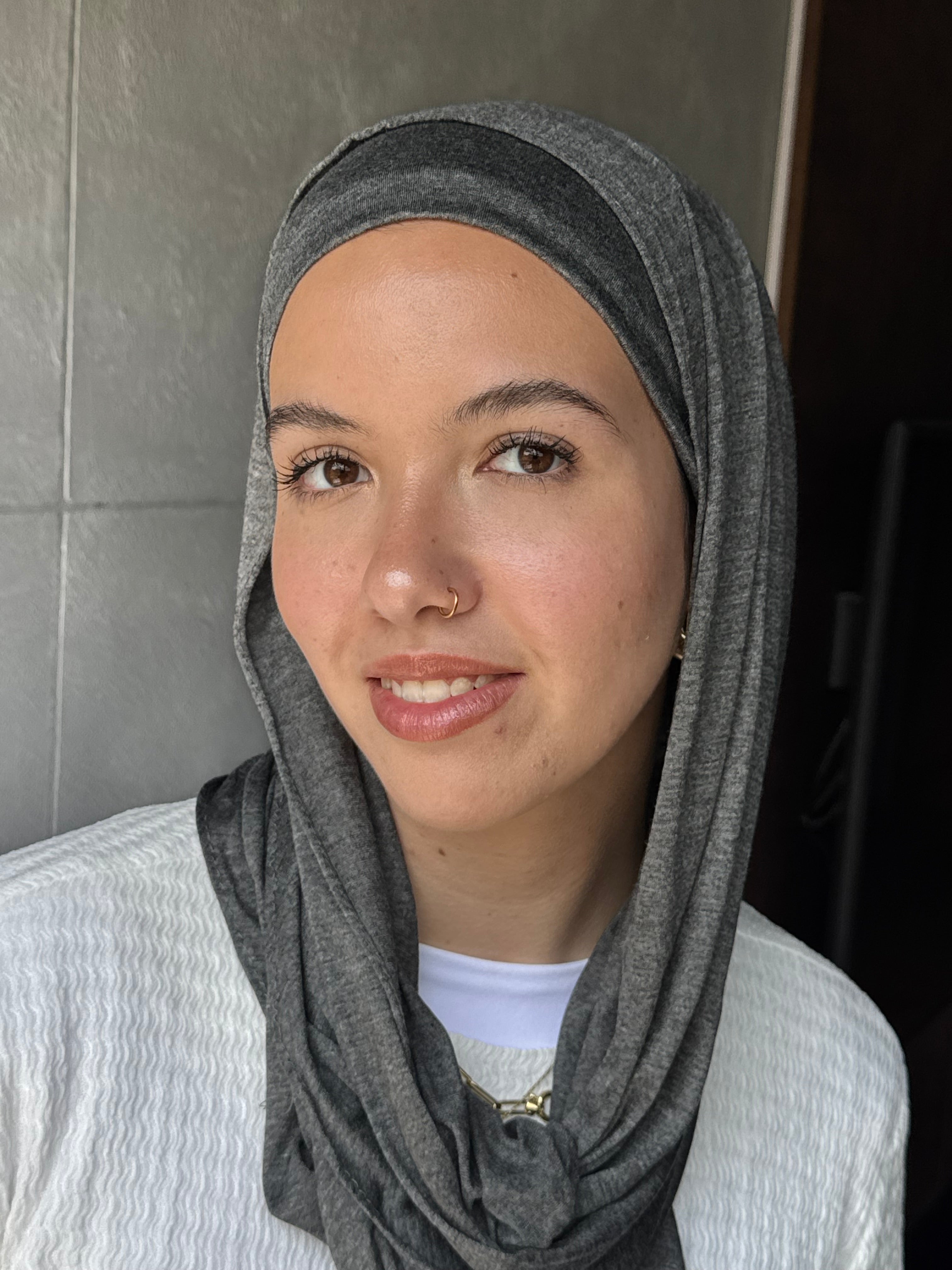 Mini Egdy Scarf in Medium Gray