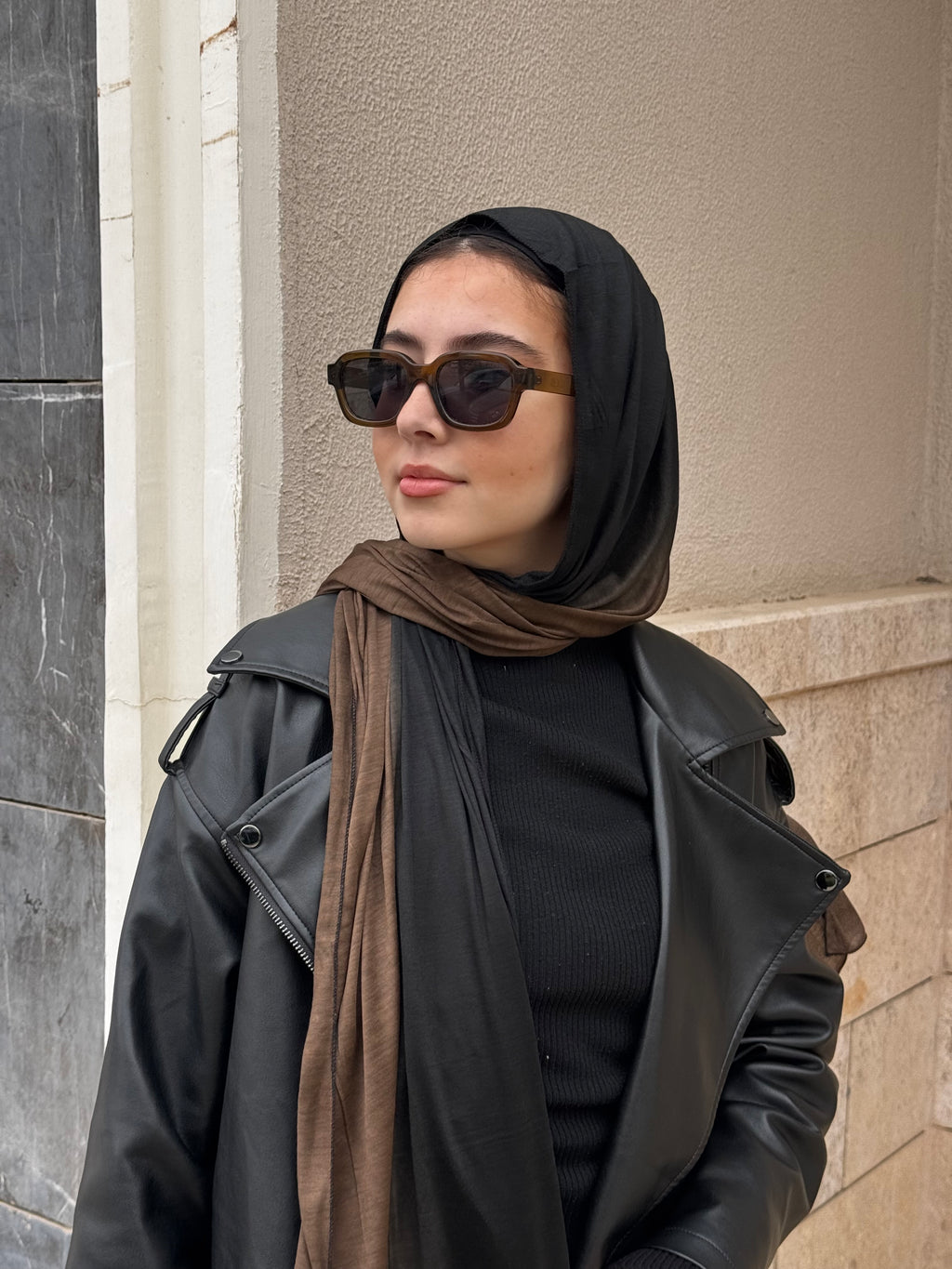Gradiant Kuwaiti in Black x Brown "GK-5"