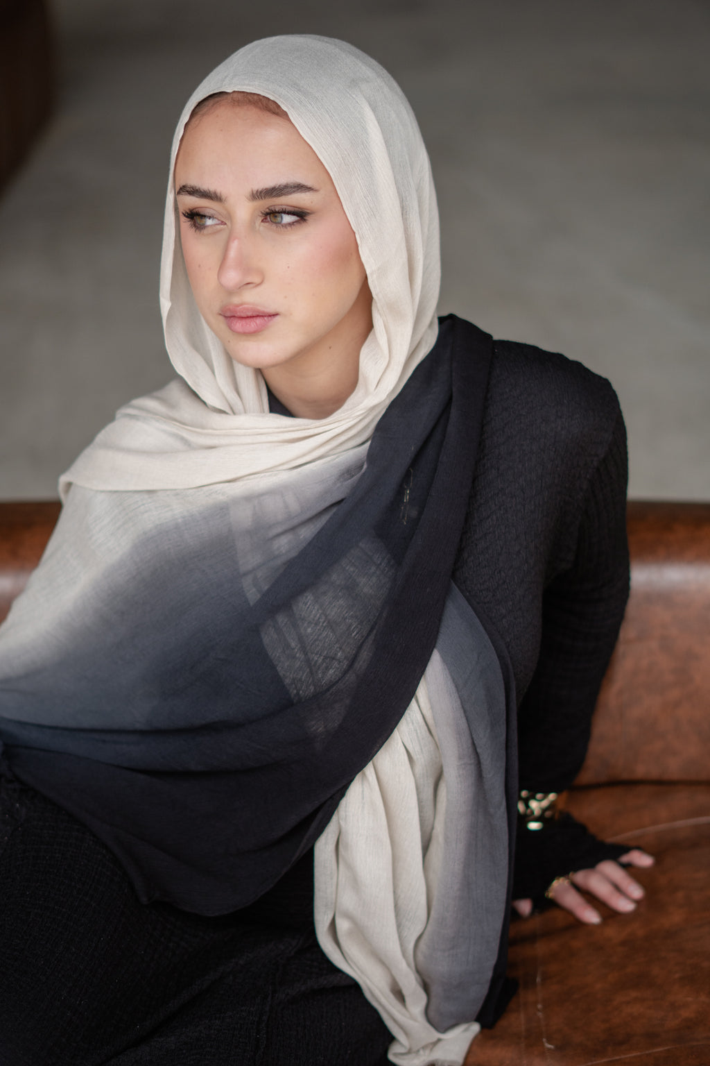 Black x Beige Linen Double Tone