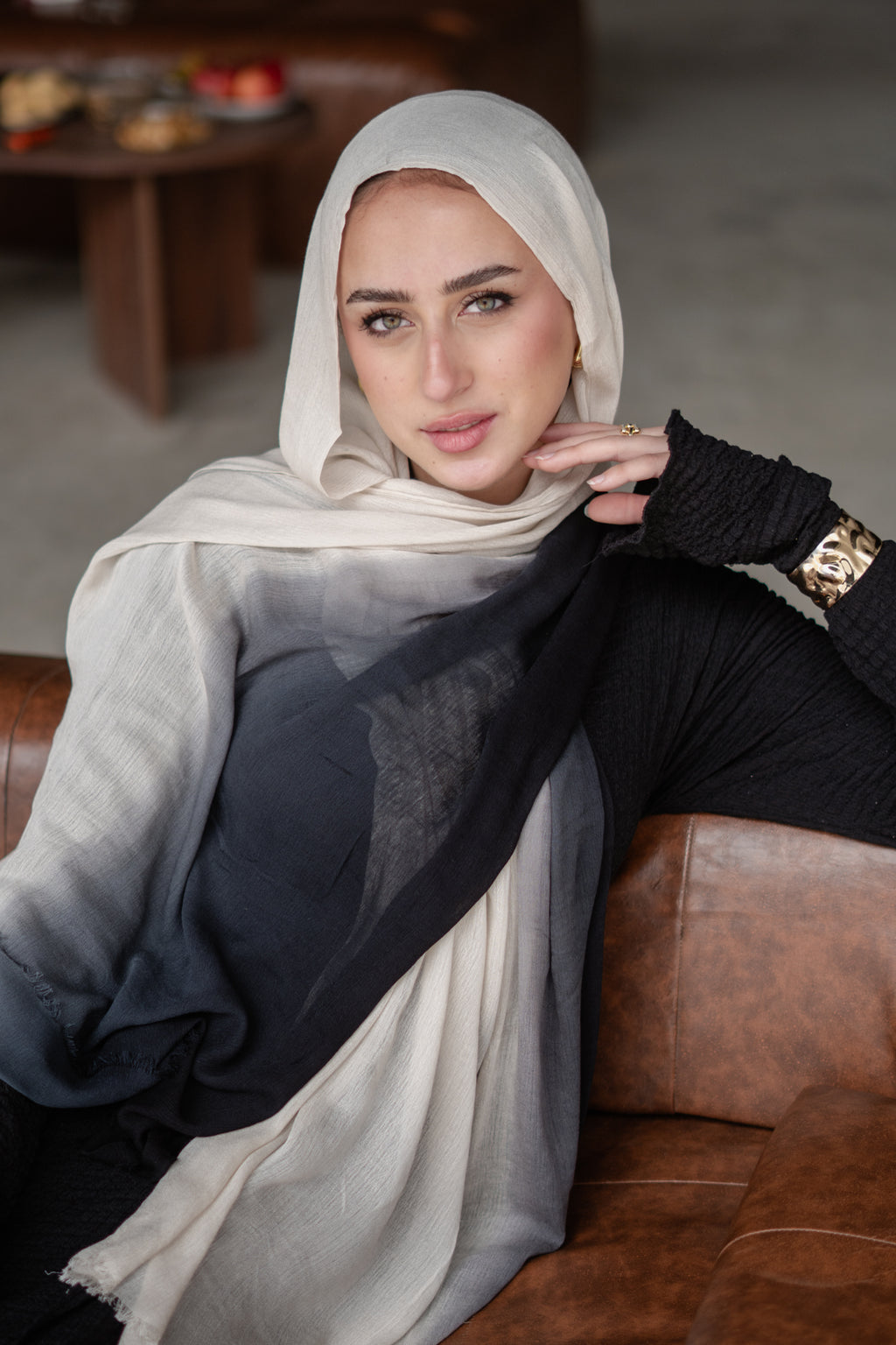 Black x Beige Linen Double Tone