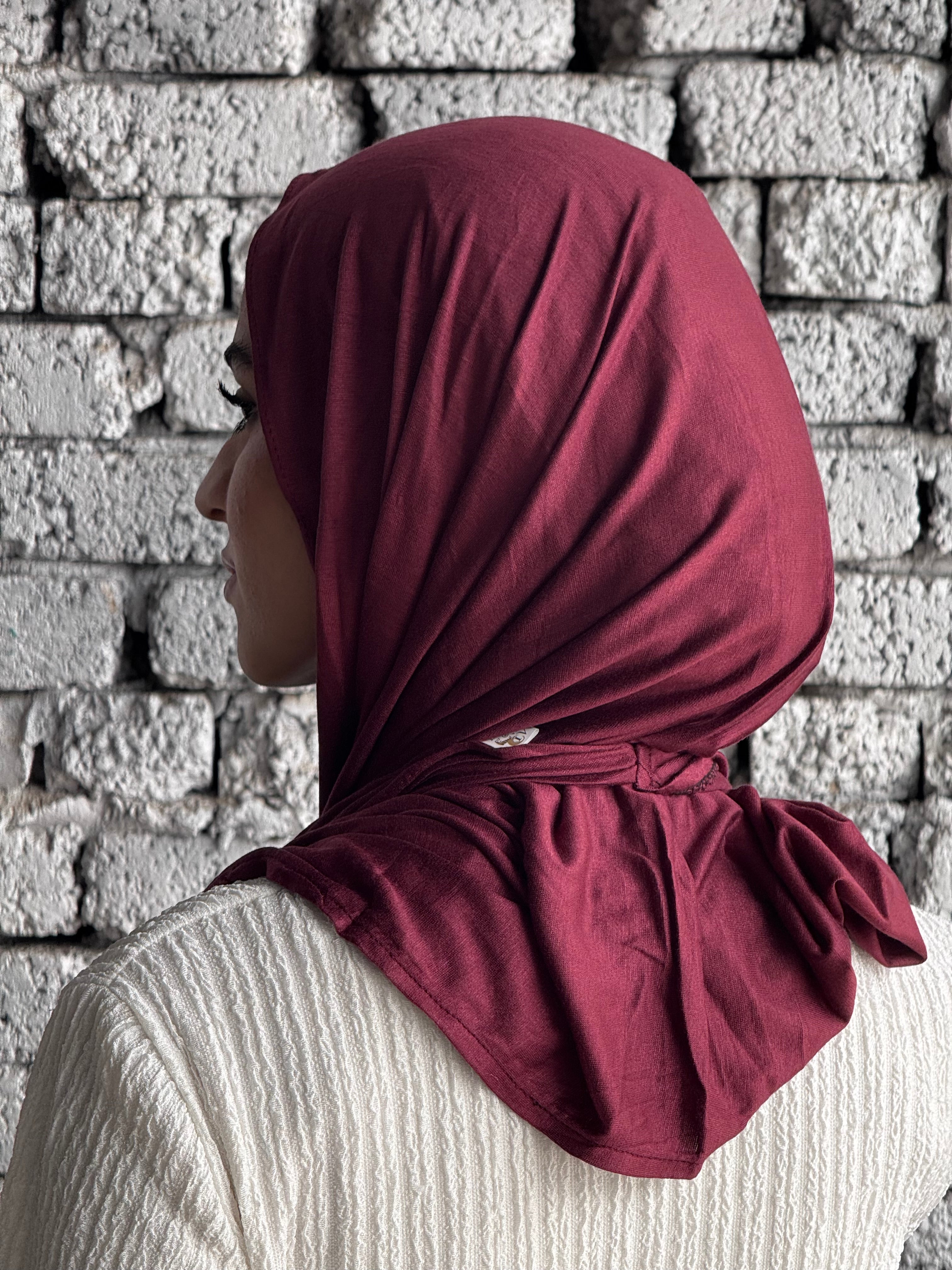 Mini Scarf in Maroon