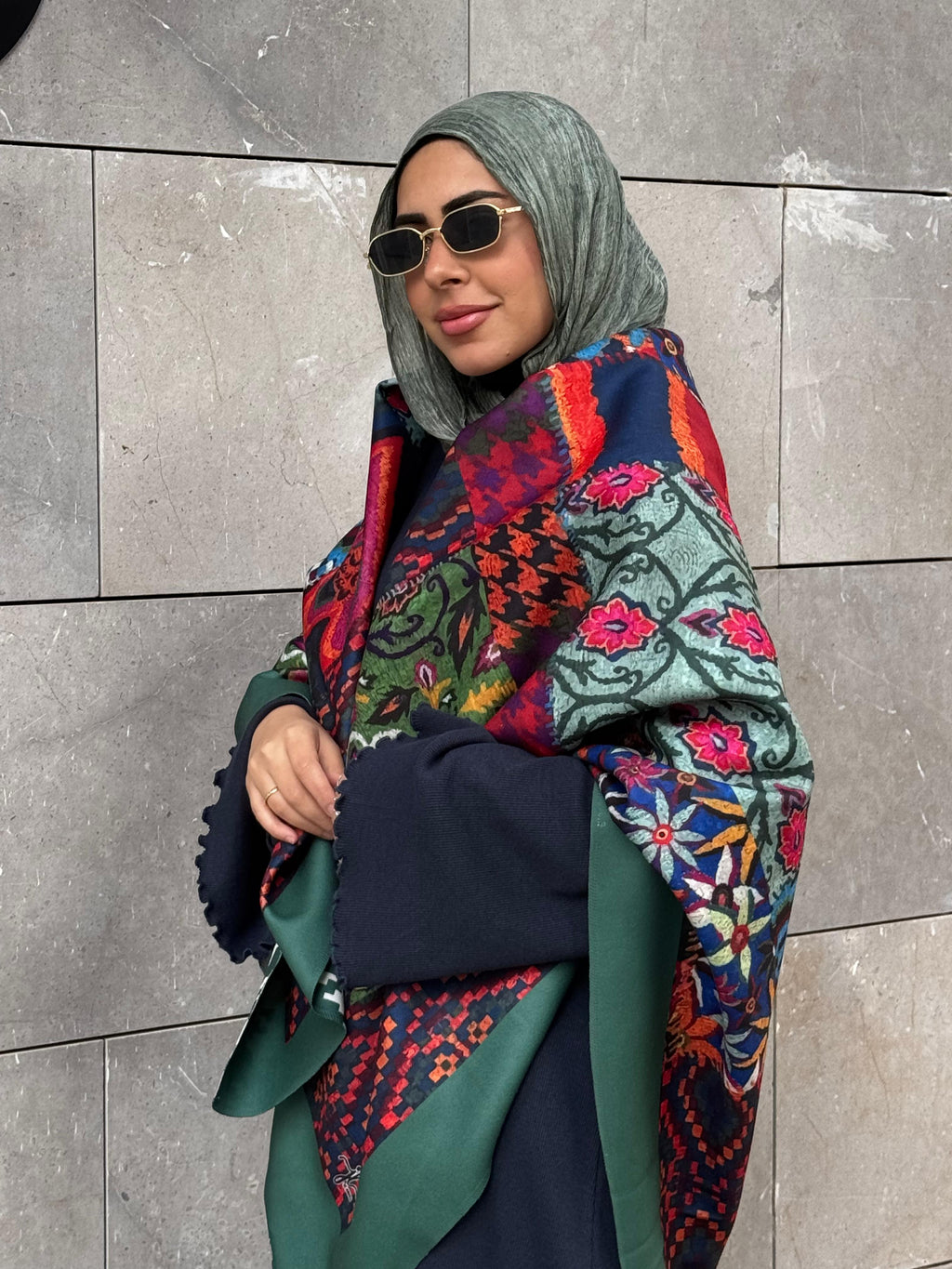 Shawl MaGical Touch