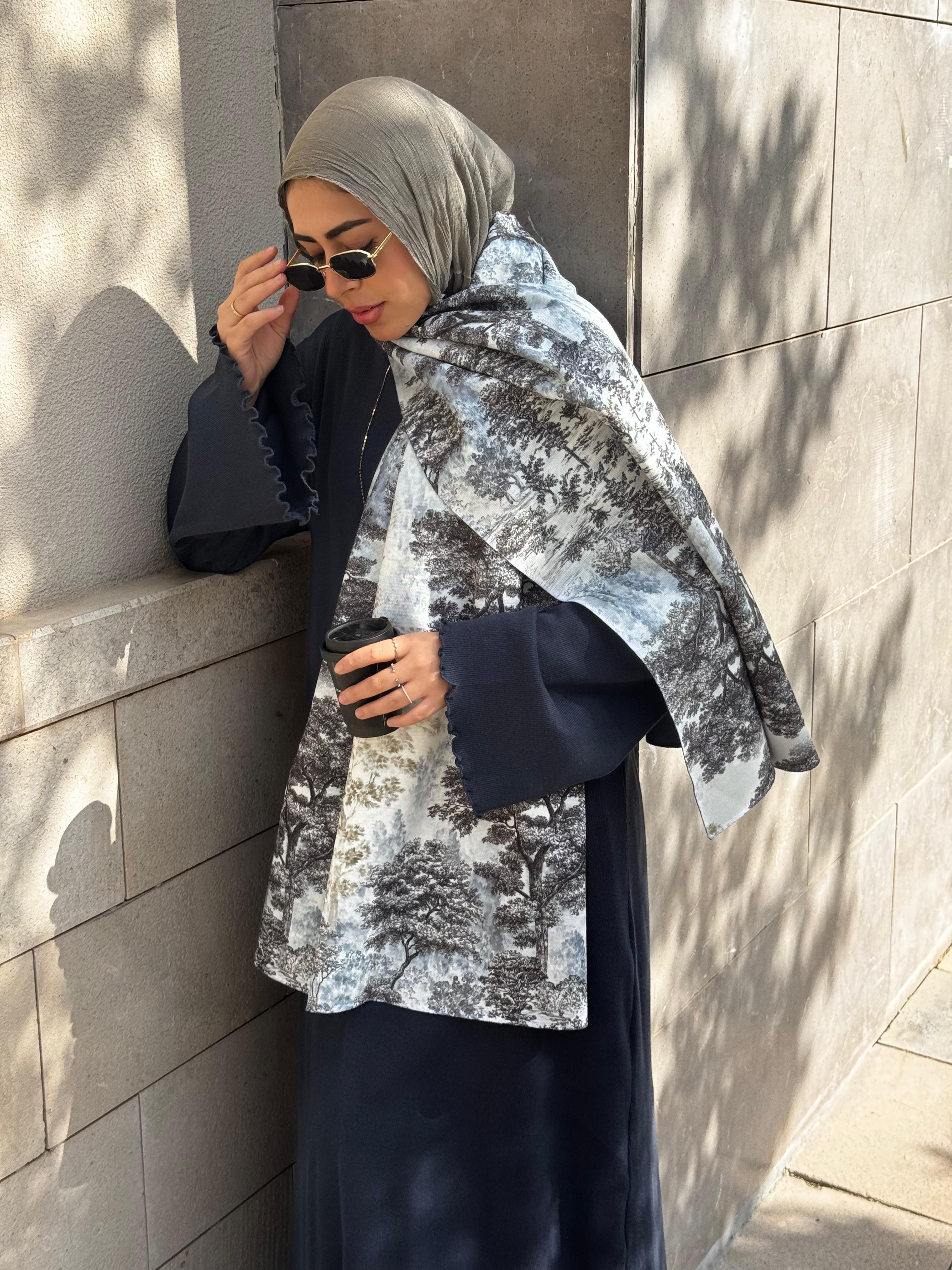 ⁠Shawl Navy Frost